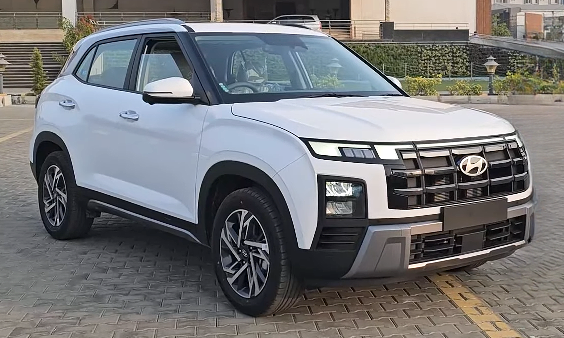Mastering the Urban Terrain: Protecting Your Premium Hyundai Creta